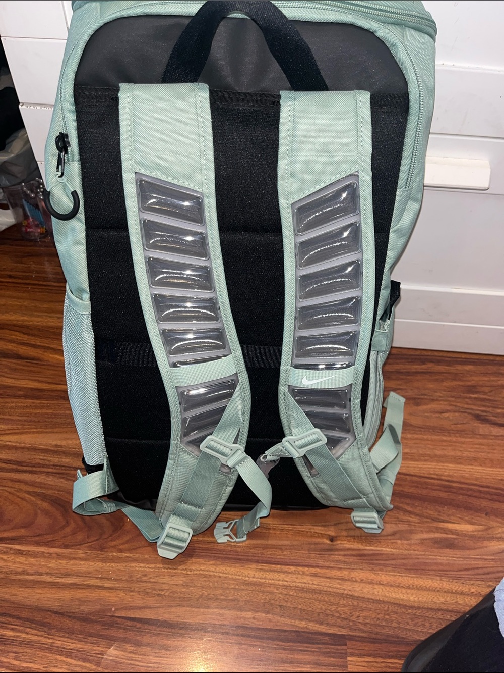 Nike Elite Book Bag . Green. Brand New with tags - Picture 5 of 8